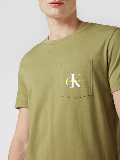 Calvin Klein Jeans T-Shirt mit Logo-Print Oliv 3