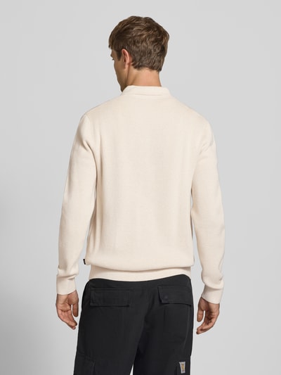 Mannenmodel draagt Cardigan met Zweiwege-Reißverschluss Modell 'MILANO' van JACK & JONES Premium, katoen, regular fit, rugaanzicht
