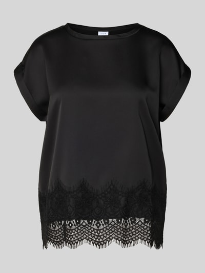 Produktfoto, schwarzes T-Shirt mit Rundhalsausschnitt Modell 'ELLETTE' von Vila, Satin, Spitzenbesatz, lockerer Schnitt, Rückenlänge 59 cm