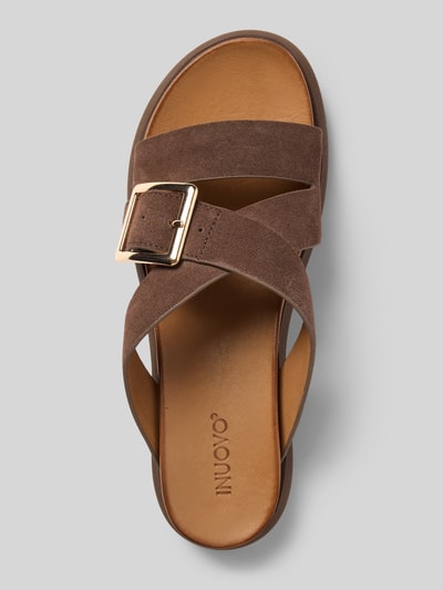 Produktfoto, Sandalen aus echtem Leder mit Plateau-Absatz van INUOVO, dames sandalen met afgeronde pasvorm, open hiel, gladde zool, hakhoogte maat 40: 4 cm, bruin, brede band en gouden gesp, leertextuur
