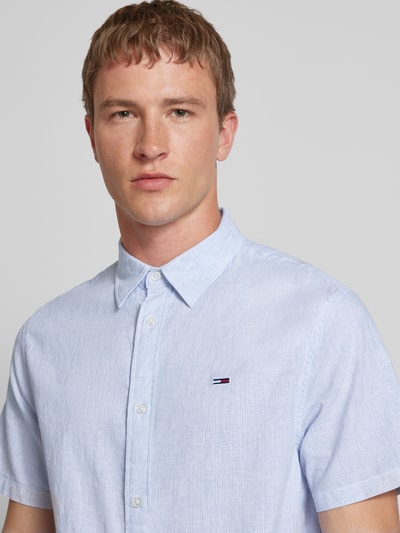 Tommy Jeans Regular fit vrijetijdsoverhemd van een mix van katoen en linnen
 Lichtblauw - 3