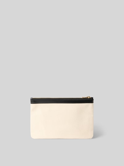 Produktfoto, Pouch mit Logo-Detail von Anine Bing aus cremefarbenem Material mit Strukturmuster, schwarzem Kontrast-Besatz, Hauptfach mit Reißverschluss, Steckfach innen, Maße 26x18x1 cm, minimalistisches Design