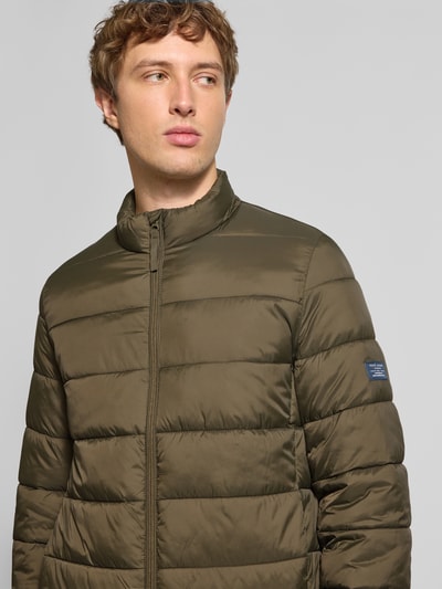 Pepe Jeans Regular Fit Steppjacke mit Stehkragen Oliv 3