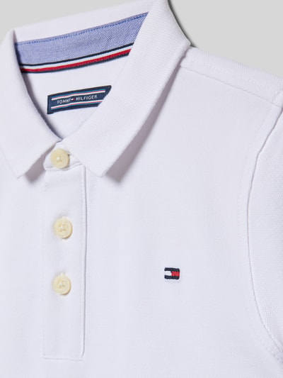 Produktfoto, Poloshirt aus Organic Cotton von Tommy Hilfiger im Bio-Baumwoll-Elasthan-Mix, gerader Schnitt, Weiß, Logo-Stickerei, strukturierte Oberfläche
