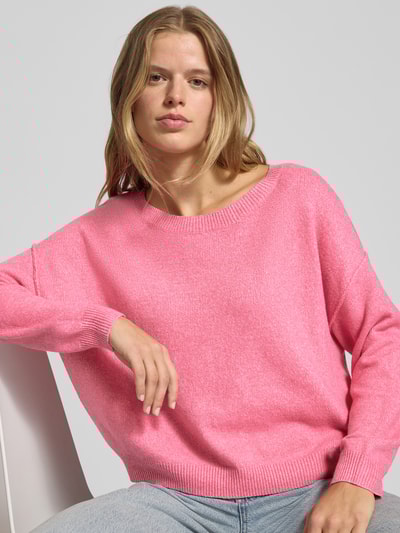Review Strickpullover mit tiefem U-Boot Ausschnitt Neon Pink Melange 3