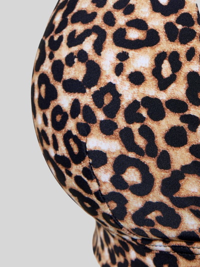 Produktfoto, Triangel-Bikini mit Allover-Animal-Print Modell 'Mayumi' von LASCANA, elastischer Material-Mix mit Zierbesatz, Leopardenmuster, Nahaufnahme Textur.