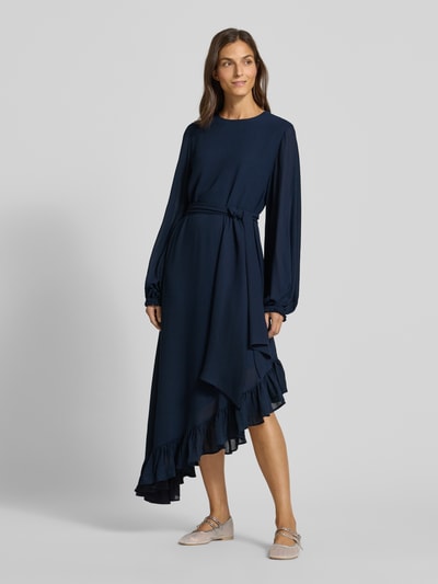 Essentiel Antwerp Figurumspielendes Maxikleid mit asymmetrischem Rüschensaum Modell 'IFLOWER' Marine 1