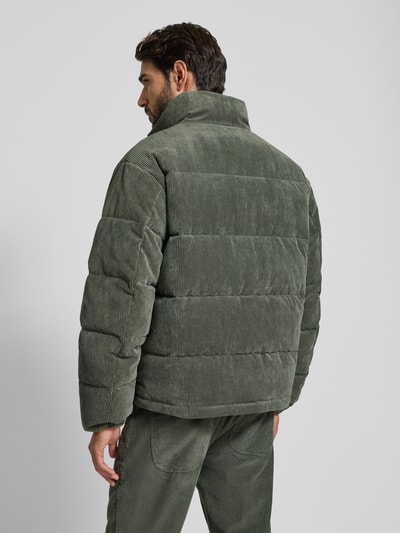Tommy Jeans Relaxed Fit Steppjacke aus Cord Dunkelgruen 5