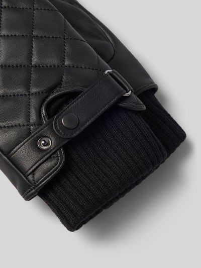 Barbour Handschuhe aus Rindsnappa mit Riegeldetail Black 2