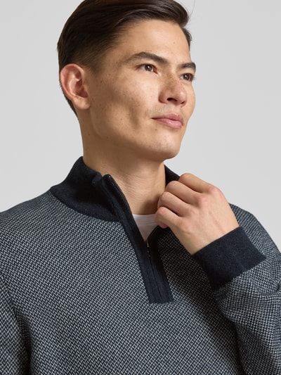 BOSS Bluza z kołnierzem o kroju regular fit z mieszanki żywej wełny i bawełny model ‘HETTORE’ Granatowy 3