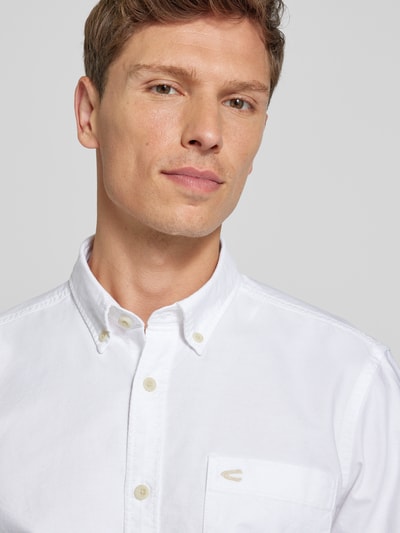 camel active Koszula casualowa z kołnierzykiem typu button down Biały 3