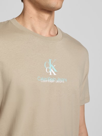 Calvin Klein Jeans T-Shirt mit Label-Print Beige 3