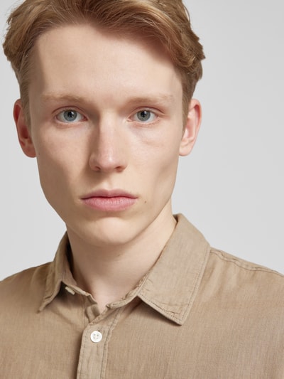 Pepe Jeans Koszula casualowa z listwą guzikową model ‘ARNAU’ Beżowy 3