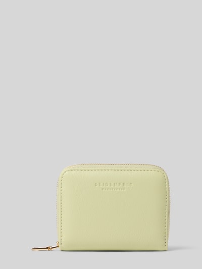 Productfoto, lichtgele leren portemonnee Seidenfelt Portemonnaie aus Leder mit Label-Prägung Modell 'YLVA', gecoat leer, hoofdvak met ritssluiting, label in reliëf, ritsvak binnenin, diverse steekvakken.