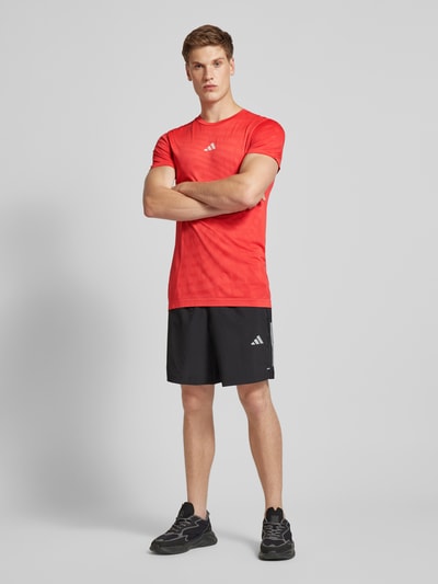 Adidas Training T-shirt z fakturowanym wzorem Czerwony 1