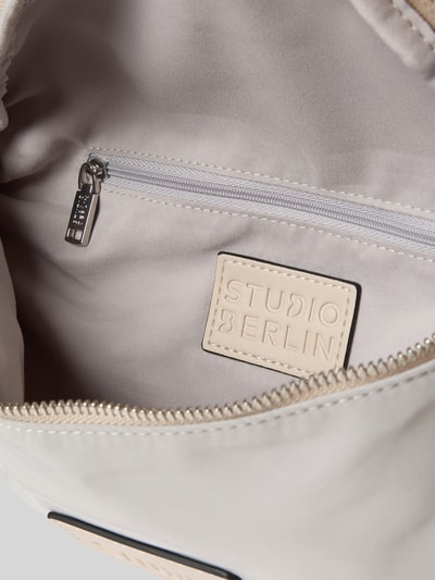 STUDIO BERLIN Bauchtasche mit Logo-Patch Modell 'Spandau' Hellgrau 5