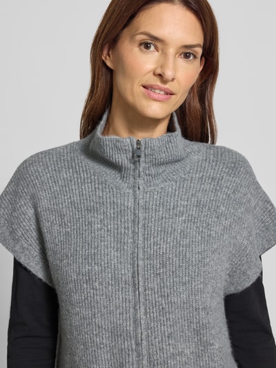 ICHI Kurtka z dzianiny o kroju relaxed fit z krótkim rękawem model ‘Ducie’ Średnioszary 3