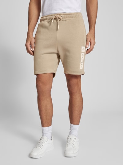 Alpha Industries Regular Fit Sweatshorts mit Label-Print Sand 4