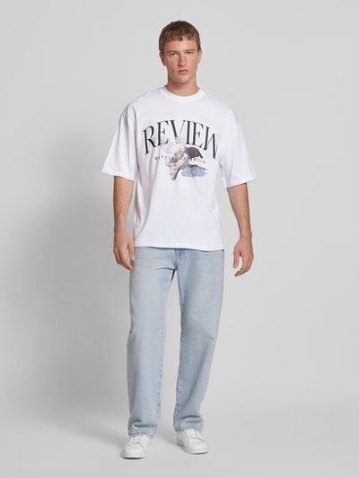 REVIEW T-Shirt mit Label-Print Weiss 1