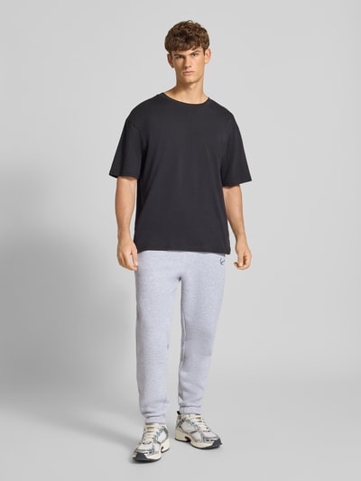 KARL KANI Sweatpants mit elastischem Bund Hellgrau Melange 1