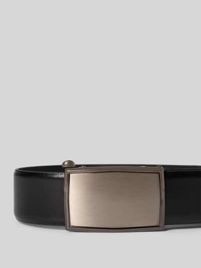 Produktfoto, Ledergürtel mit Klemmschnalle Modell 'KOPPEL BASIC' von Lloyd Men's Belts, schwarzes, beschichtetes Leder, 3 cm breit, unifarbenes Design.