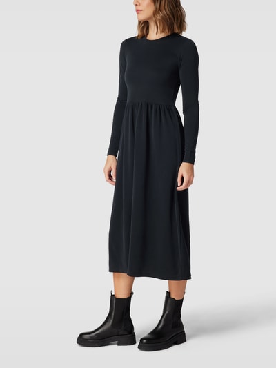 mbyM Midikleid mit Rundhalsausschnitt Black 4