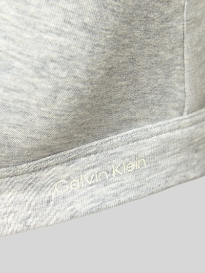 Produktfoto, graues meliertes Bralette aus Baumwoll-Mix im 2er-Pack Modell 'MC Lace Triangle' von Calvin Klein Underwear, strukturierte Stofftextur.