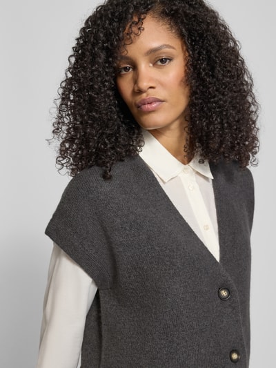 Christian Berg Woman Regular Fit Strickweste mit Woll-Anteil und V-Ausschnitt Dunkelgrau 3