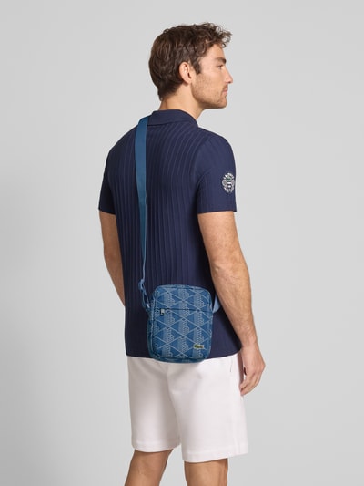 Lacoste Umhängetasche in Denim-Optik Jeansblau 1