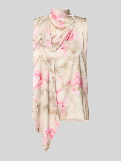 Produktfoto, Bluse mit Stehkragen und asymmetrischem Design von Rinascimento, jasny materiał z różowo-beżowym wzorem, prosty krój, marszczenia, materiał z domieszką stretchu, zapięcie typu łezka z tyłu, długość pleców w rozmiarze S: 67 cm