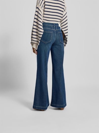 Closed Flared Fit Jeans mit Logo-Patch Dunkelblau 5