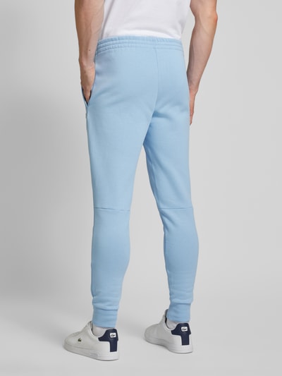 Lacoste Slim fit sweatpants met logopatch Lichtblauw - 5