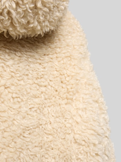 Guess Mantel aus Kunstfell mit Stehkragen Sand 2