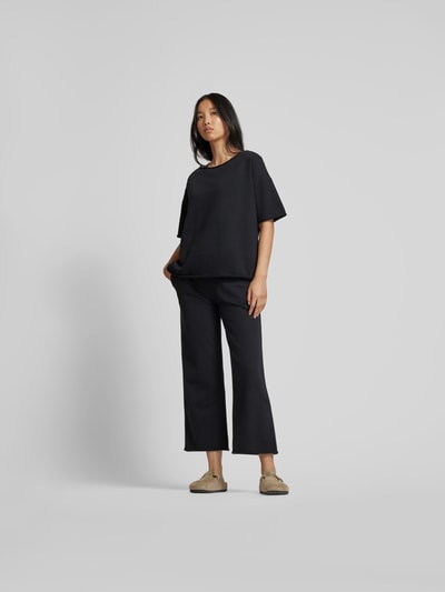 Juvia Oversized T-Shirt mit U-Boot-Ausschnitt Black 1