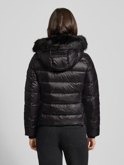 Tommy Hilfiger Kurtka puchowa o kroju slim fit z efektem błyszczącym BLACK 5