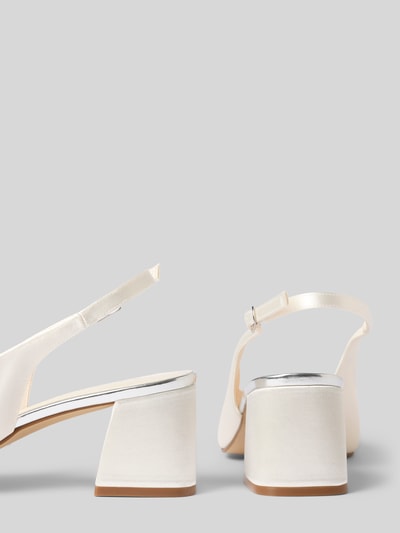 Rainbow Club Pumps mit Blockabsatz Modell 'Hazel' Offwhite 2