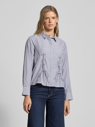 Pieces Bluzka koszulowa o kroju regular fit z bawełny z wiązaniem gorsetowym model ‘FABRIELLA’ Błękitny 4