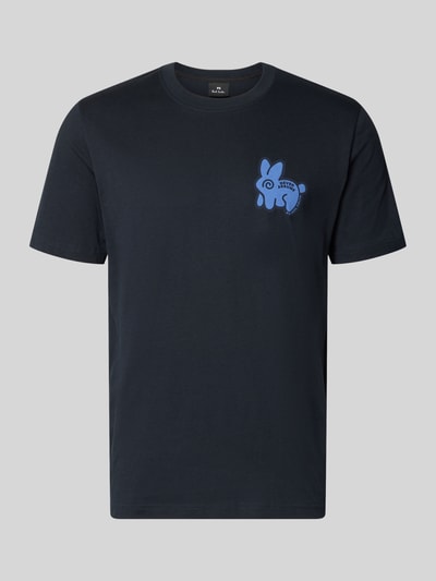 Produktfoto, Regular Fit T-Shirt aus reiner Baumwolle von Paul Smith in Dunkelblau mit blauem Statement-Print, Rundhalsausschnitt, Herrenmode
