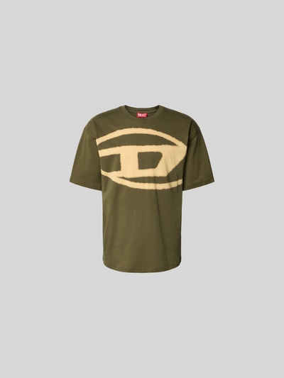 Produktfoto, Regular Fit T-Shirt mit Logo-Print von Diesel aus reiner Baumwolle in Olivgrün, Logo-Print auf Brust, Rundhalsausschnitt, kurzärmelig, Rückenlänge bei Größe M 68 cm.