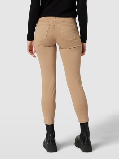 Marc O'Polo Slim Fit Mid Waist Hose mit Label-Details Sand 5