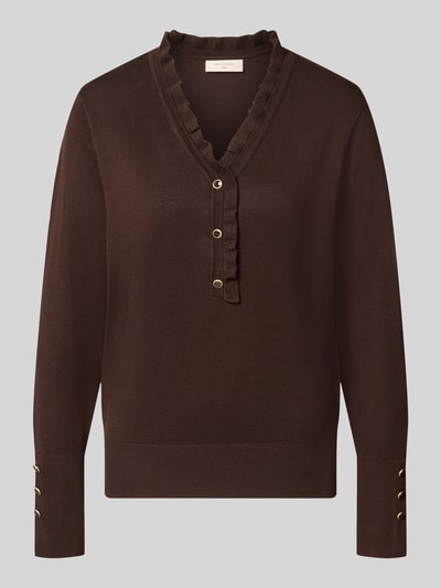 Produktfoto, Relaxed Fit Pullover mit Alpaka-Anteil Modell 'Dido' von FREE/QUENT, braun, Rippstrick, V-Ausschnitt, goldene Knöpfe, semitransparent