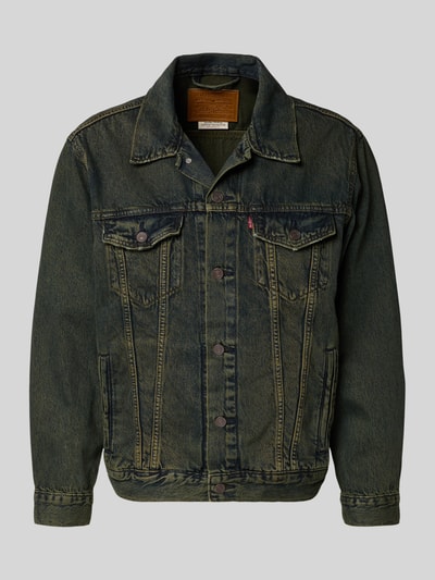 Produktfoto, Relaxed Fit Jeansjacke aus reiner Baumwolle Modell 'TRUCKER' von Levi's®, dunkelblau im Used Look, Denim-Textur, Brust- und Eingrifftaschen, einreihige Knopfleiste, Umlegekragen, Langarm mit Manschetten.