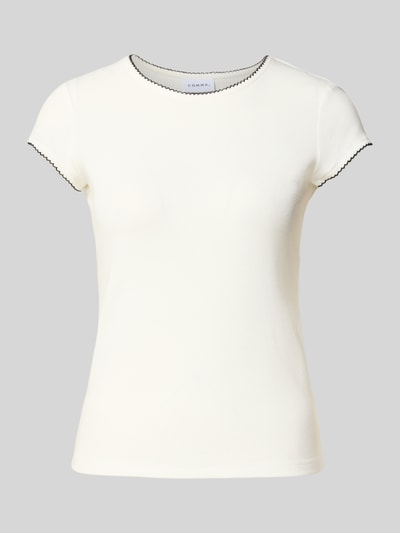 Produktfoto, Slim Fit T-Shirt mit Viskose-Anteil von Comma, Damen T-Shirt, Elastischer-Material-Mix, weiß, Butterfly-Saum, Rundhalsausschnitt, Kurzärmelig, Rückenlänge 52 cm bei Größe 36, glatte Textur, schlichte Optik.