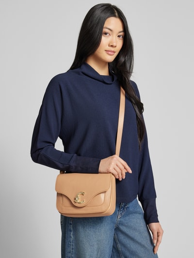 Coccinelle Crossbody Bag aus Leder mit Label-Detail Camel 1