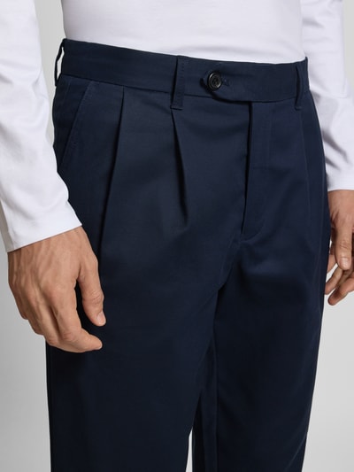 SELECTED HOMME Regular Tapered Fit Bundfaltenhose mit Gürtelschlaufen Marine 3