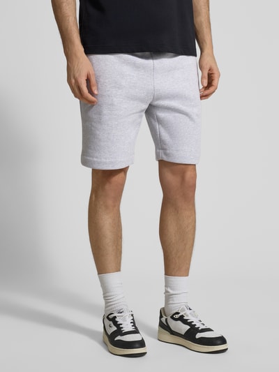 Lacoste Szorty dresowe o kroju regular fit z mieszanki bawełny Jasnoszary 4