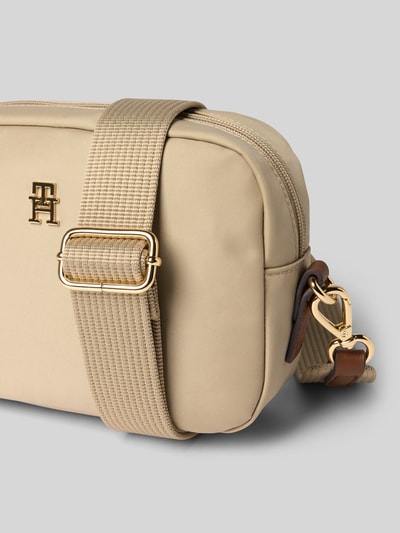 Tommy Hilfiger Torba na ramię z odpinanym paskiem Beżowy 3