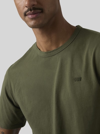Levi's® Regular Fit T-Shirt aus reiner Baumwolle Oliv 2