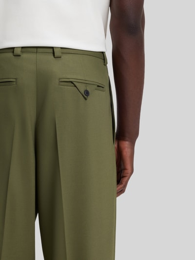 HUGO Relaxed Fit Anzughose mit Bundfalten Oliv 3