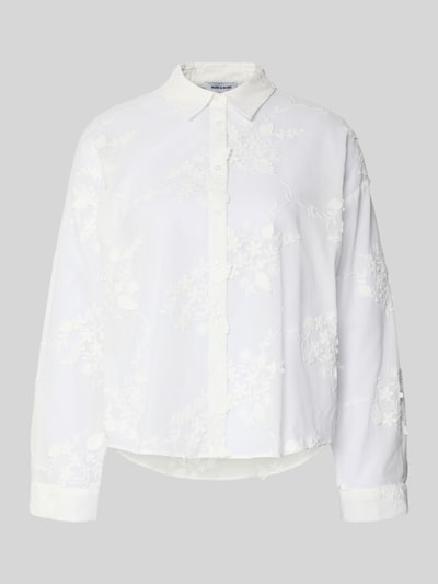 Produktfoto, Hemdbluse mit Knopfleiste von More & More, biały bawełniany miks, luźny krój, kołnierzyk koszulowy, zdobienia, długość tyłu 65 cm, długość rękawa 50 cm